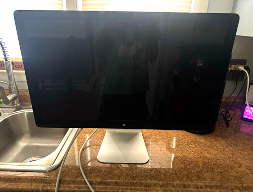 Apple thunderbolt display - thunderbolt,