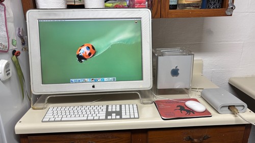 Apple cube with - g4,